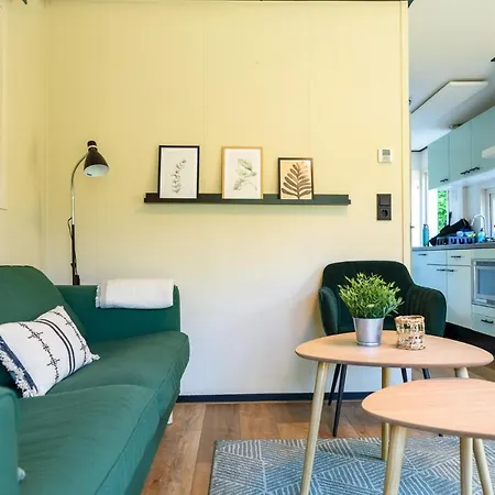 Holiday home Met Eigen Tuin Aan De Veluwse Bosrand