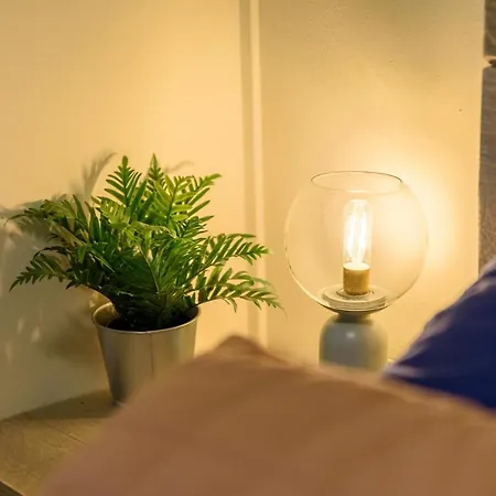 Met Eigen Tuin Aan De Veluwse Bosrand 度假居 皮滕