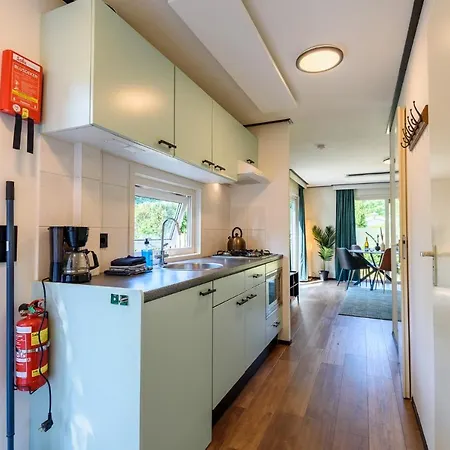 Дом отдыха Met Eigen Tuin Aan De Veluwse Bosrand Пюттен