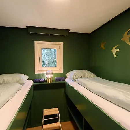 Met Eigen Tuin Aan De Veluwse Bosrand * 皮滕