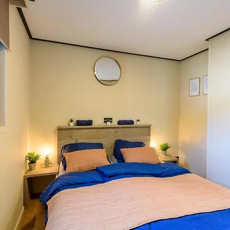 Met Eigen Tuin Aan De Veluwse Bosrand Semesterbostad *