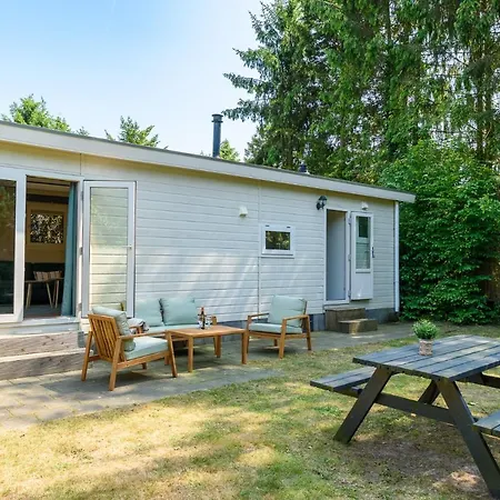 Met Eigen Tuin Aan De Veluwse Bosrand Holiday home