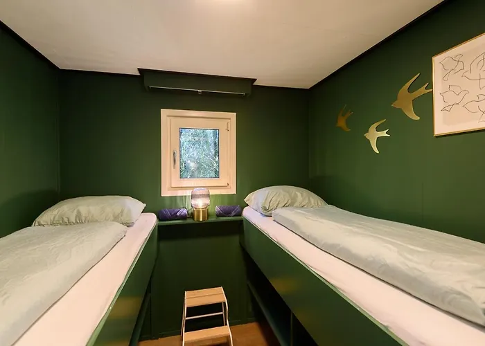 Met Eigen Tuin Aan De Veluwse Bosrand * Putten