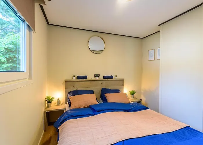 Met Eigen Tuin Aan De Veluwse Bosrand Сasa de vacaciones *